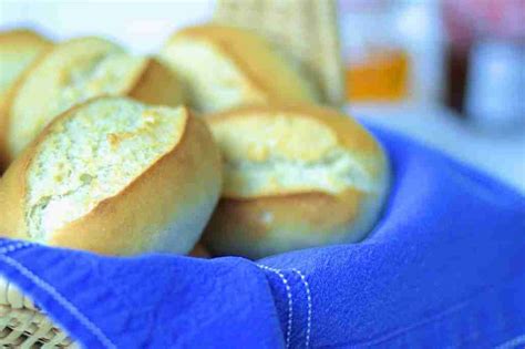 putenbrötchen|Authentic German Rolls – Berliner Schrippen